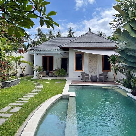 Villa Casa Shanti Deluxe Lovina Exterior foto